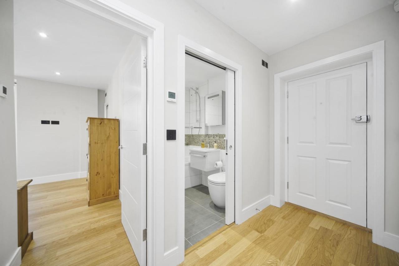 דירות Staines-upon-Thames Flat 1 Bridge House מראה חיצוני תמונה